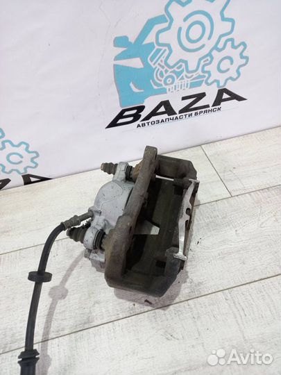 Суппорт передний правый Audi A6 C7