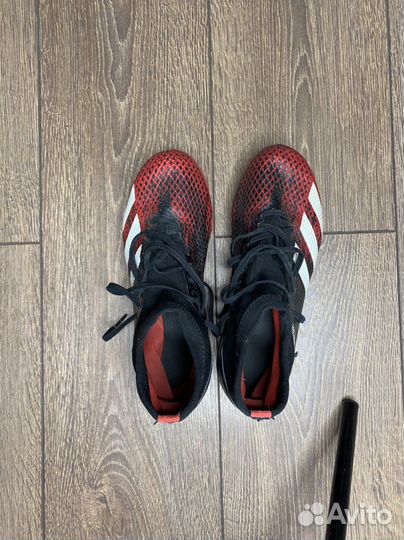 Бутсы adidas predator