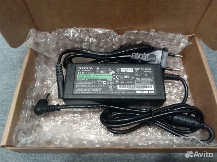 Блок питания Sony VGP-AC16V12 16V 2.8A / 4A