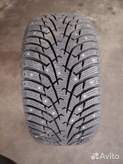 Maxxis Premitra Ice 5 SUV / SP5 245/40 R18