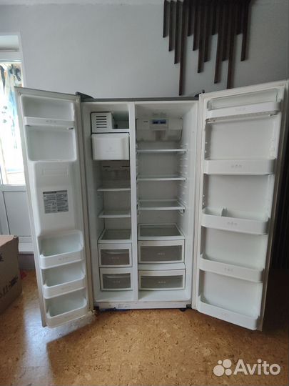 Холодильник LG side by side двухдверный