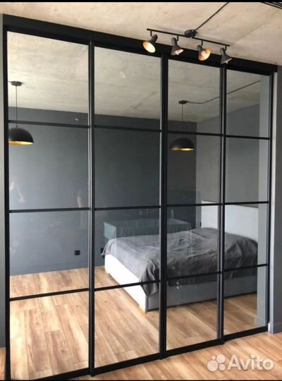 Стеклянная перегородка для зонирования