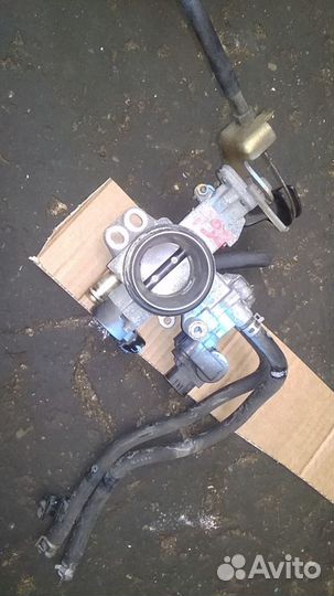 Блок дроссельной заслонки toyota platz SCP10,2SZ
