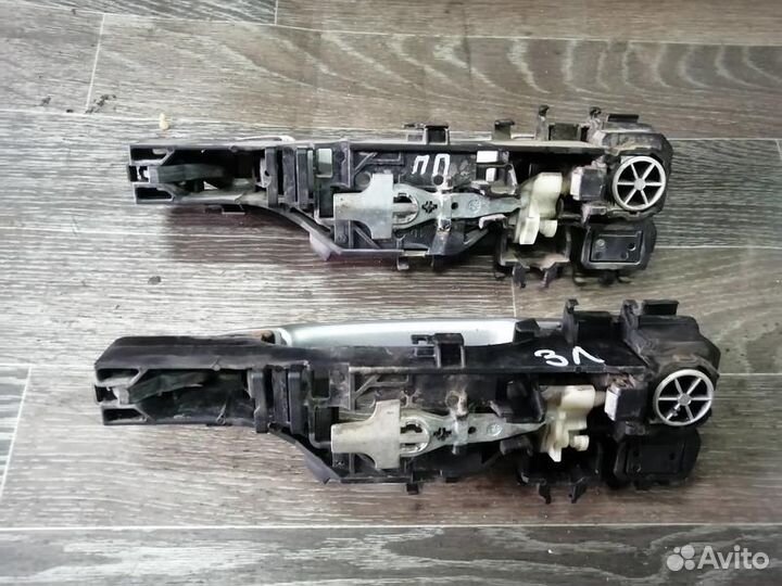 Ручка передней правой, задней левой двери Меган 2