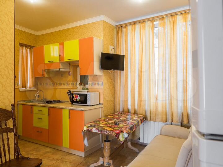 1-к. квартира, 63 м², 3/3 эт.