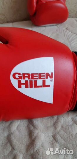 Боксерские перчатки