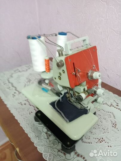 Оверлок для швейной машины