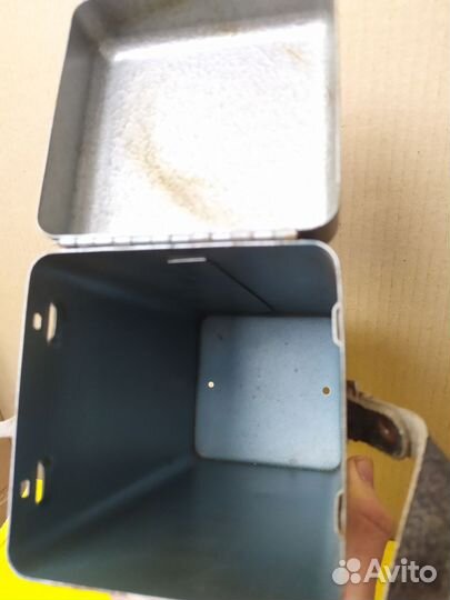 Ящик металлический с замком