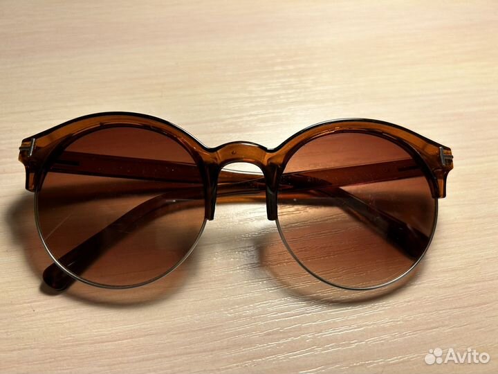 Солнцезащитные очки женские