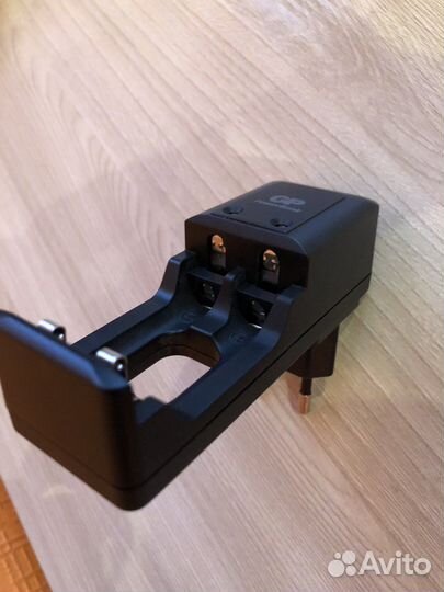 Зарядное устройство GP s330 (для NiMH AA и ааа)