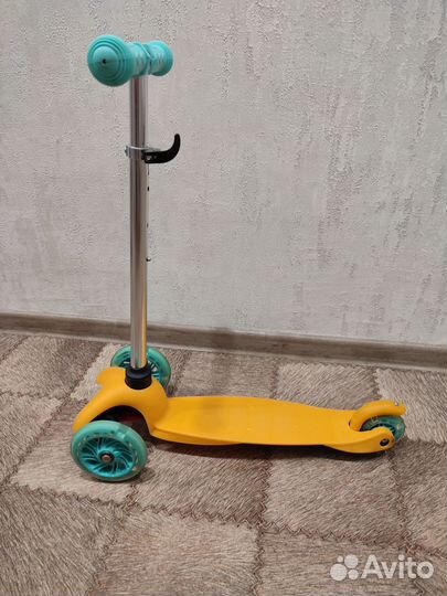 Самокат детский трехколесный
