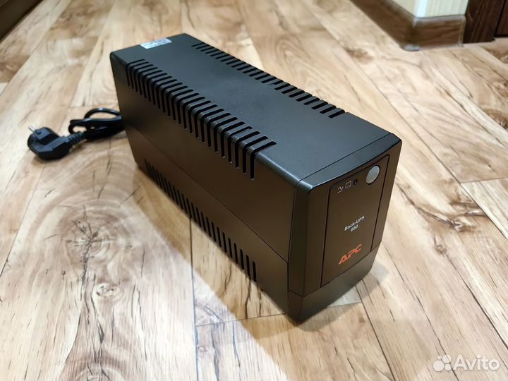Ибп APC Back-UPS BX650LI-GR