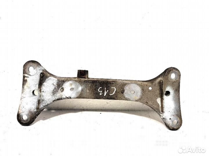 Кронштейн кпп BMW E90