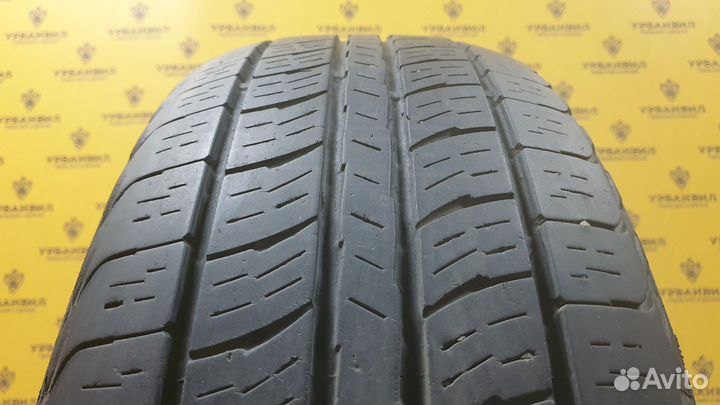 Kumho Road Venture APT KL51 235/65 R17