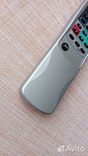 Aiwa RC-8AT03 (аудио пульт)