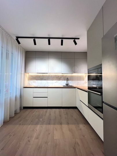 2-к. квартира, 51 м², 10/10 эт.