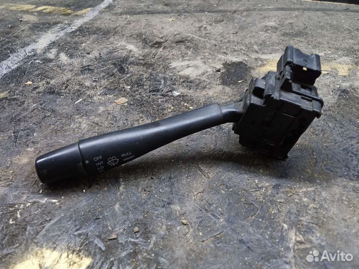 Подрулевой переключатель Nissan bluebird u14