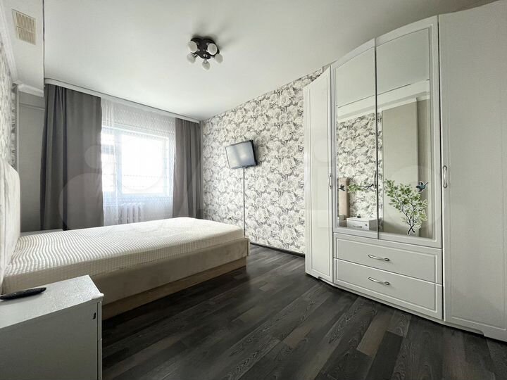 2-к. квартира, 61 м², 9/9 эт.
