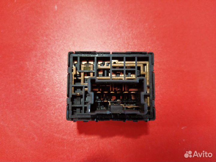 Блок управления зеркалами Nissan Navara D40M