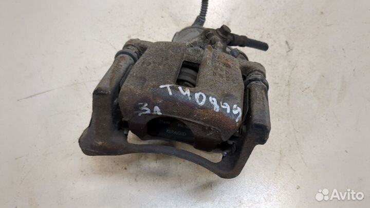 Суппорт Audi Q3, 2014