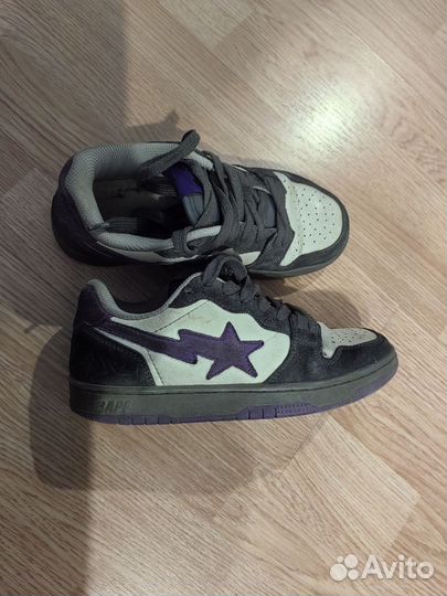 Кроссовки женские