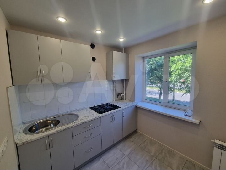 2-к. квартира, 42 м², 2/5 эт.