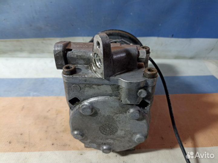 Компрессор кондиционера Kia Spectra