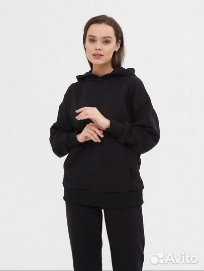 Женский спортивный костюм