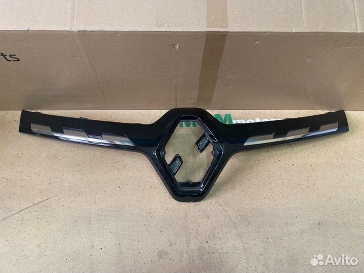 Решетка радиатора Renault Kaptur 2020