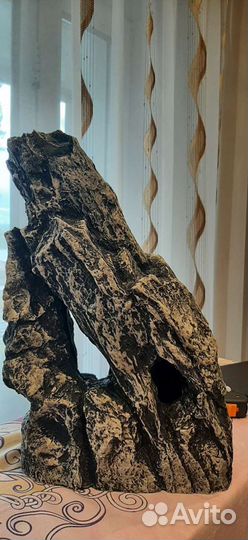 Камень грот