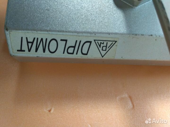 Доводчик дверной Diplomat