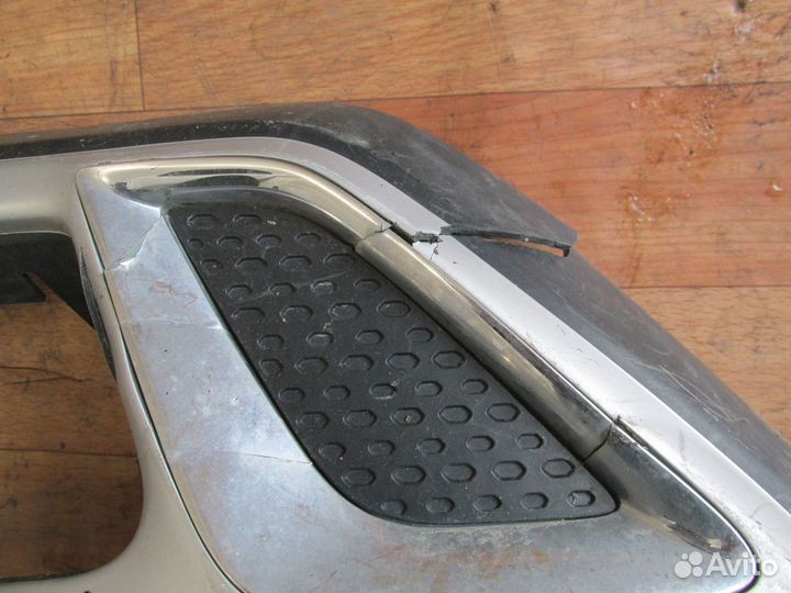 Mitsubishi outlander 2018 Накладка переднего бампе