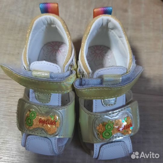 Ботинки для девочки кроссы сандали туфли 18 размер