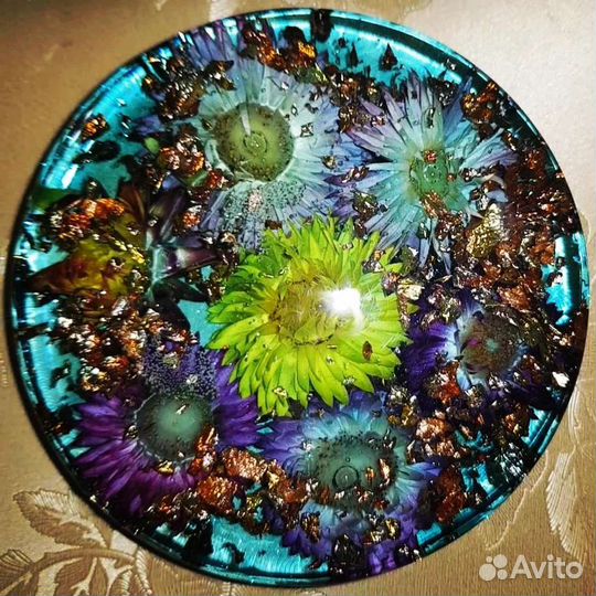 Подставки из смолы с сухоцветами на заказ