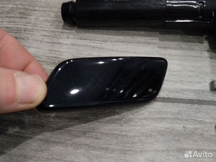 Форсунка омывателя Prado 150 левая в сборе 13-17