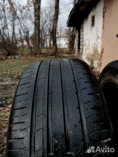 Continental ContiPremiumContact 215/55 R17