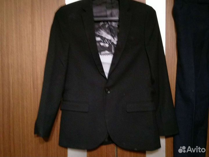 Школьный костюм