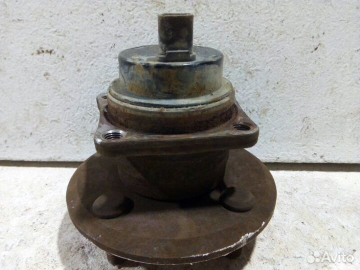 Ступица задняя правая Toyota Corolla 120