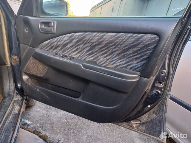 Обшивки карты дверей Toyota corona premio carina