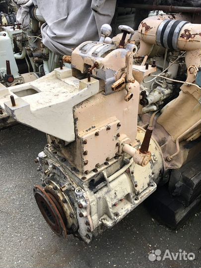 Муфта реверсивная (реверс-редуктор) М401 12чн18/22