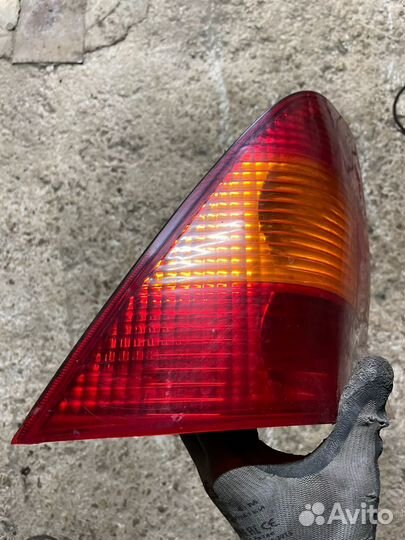 Фонарь задний левый Ford Focus 1 Usa 2001г