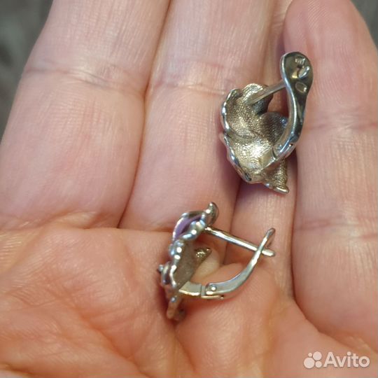 Серебряные серьги с эмалью