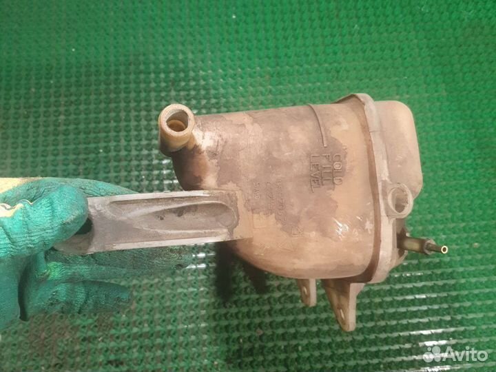 Бачок расширительный Chrysler New Yorker LHS