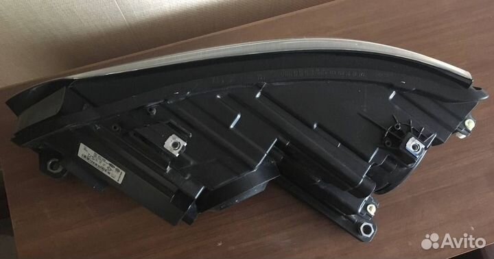 Оригинальная левая фара Volkswagen Passat B7