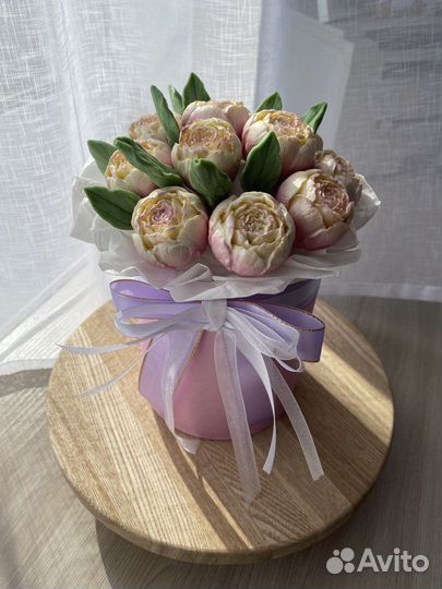 Подарки, шоколад, сладкие букеты, цветы