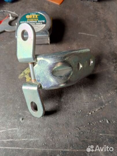 Петли двери kia sportage 3