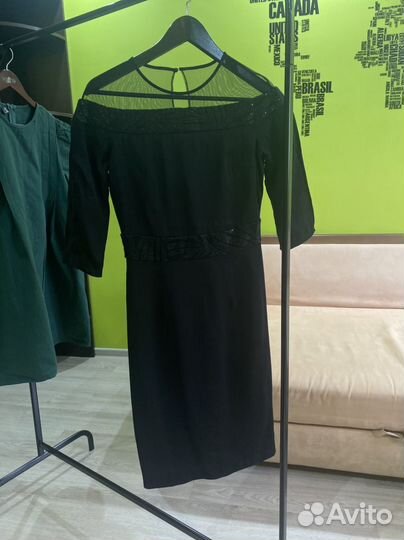 Платье charuel