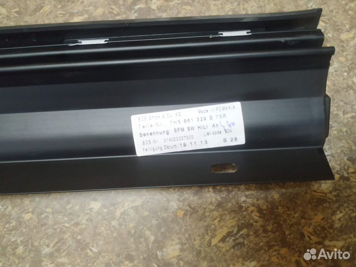 Шторка солнцезащитная задняя левая vw T5