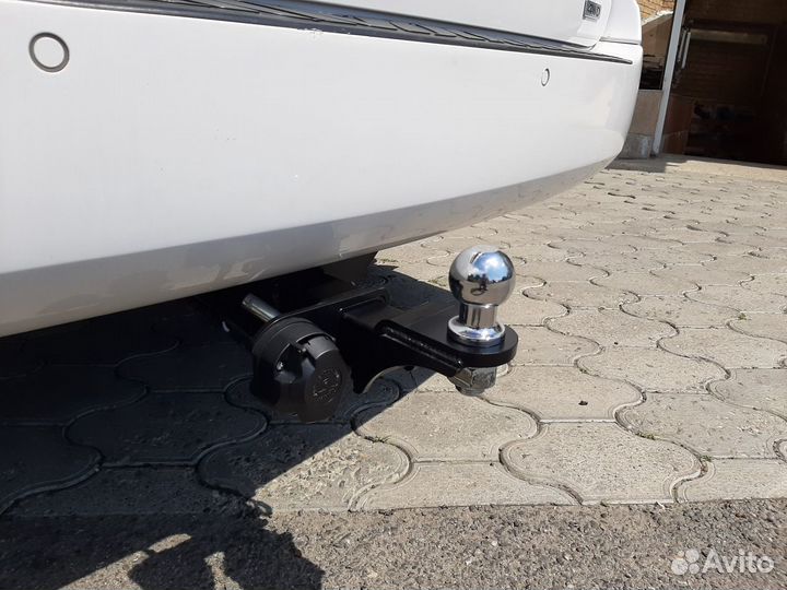 Фаркоп для Hyundai H-1, Starex, съемный квадрат