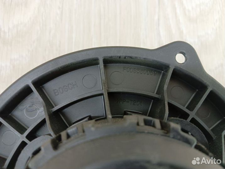 Моторчик печки Kia Rio